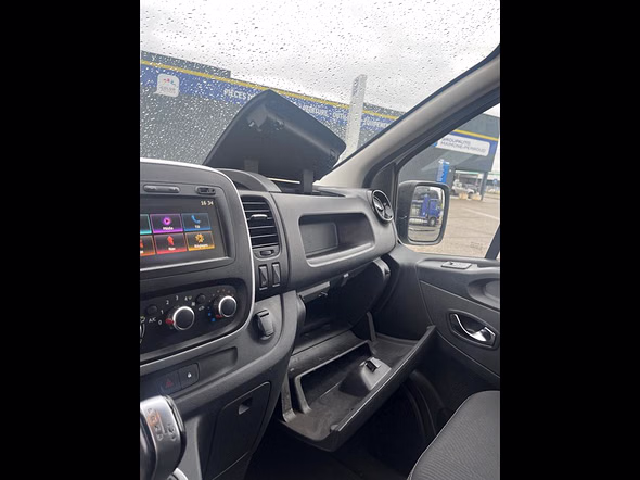 RENAULT Trafic Fg L2H1 1200 2.0 dCi 145ch Energy Grand Confort EDC E6 - Miniature 15