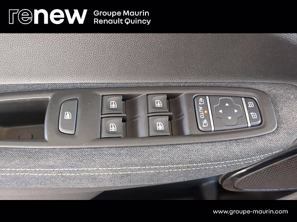 RENAULT Zoe E-Tech Iconic charge normale R135 Achat Integral - MY22 - Miniature 16
