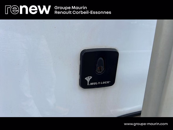 RENAULT Master Fg F3500 L3H2 2.3 dCi 135ch Grand Confort E6 - Miniature 10