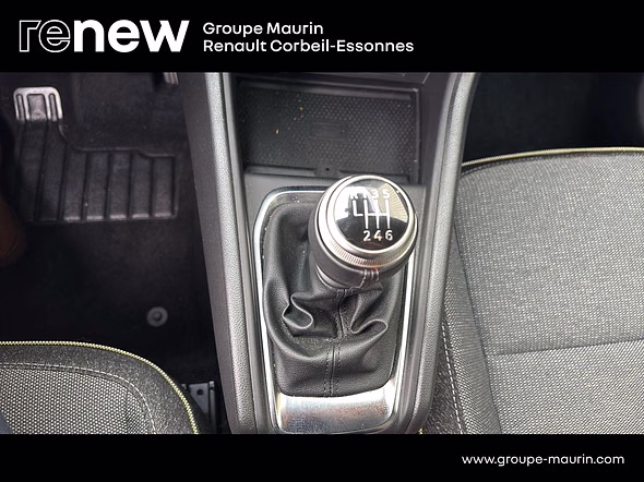 RENAULT Captur 1.2 TCe 115ch Techno - 26 - Miniature 29