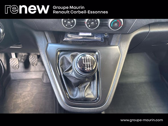 RENAULT Kangoo Van L1 1.3 TCe 100ch Grand Confort - 22 - Miniature 20