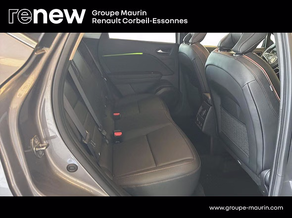 RENAULT Captur 1.6 E-Tech hybride 145ch Iconic - Miniature 17