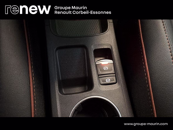 RENAULT Captur 1.6 E-Tech hybride 145ch Iconic - Miniature 31