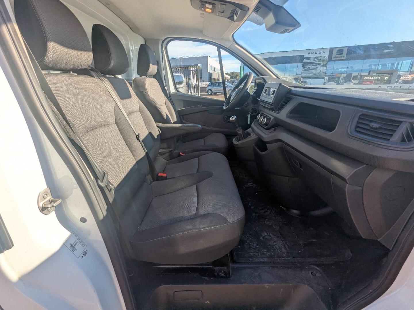 RENAULT Trafic Fg L1H1 2T8 2.0 Blue dCi 130ch Confort - Photo 12