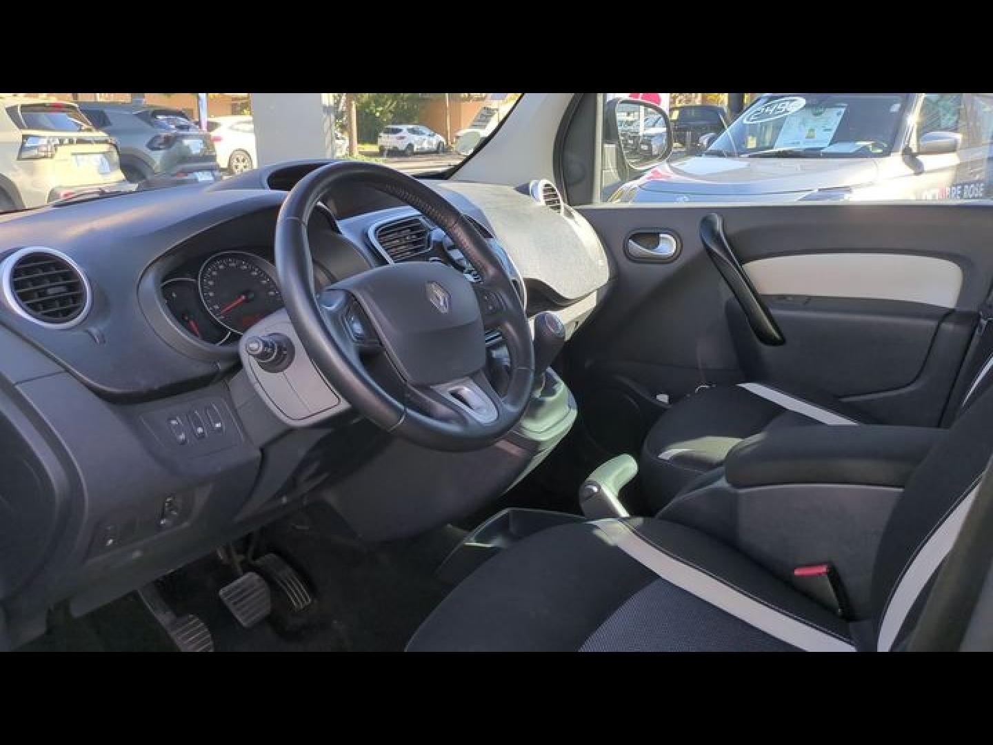 RENAULT Kangoo 1.5 dCi 90ch energy Intens FT Euro6 - Photo 10