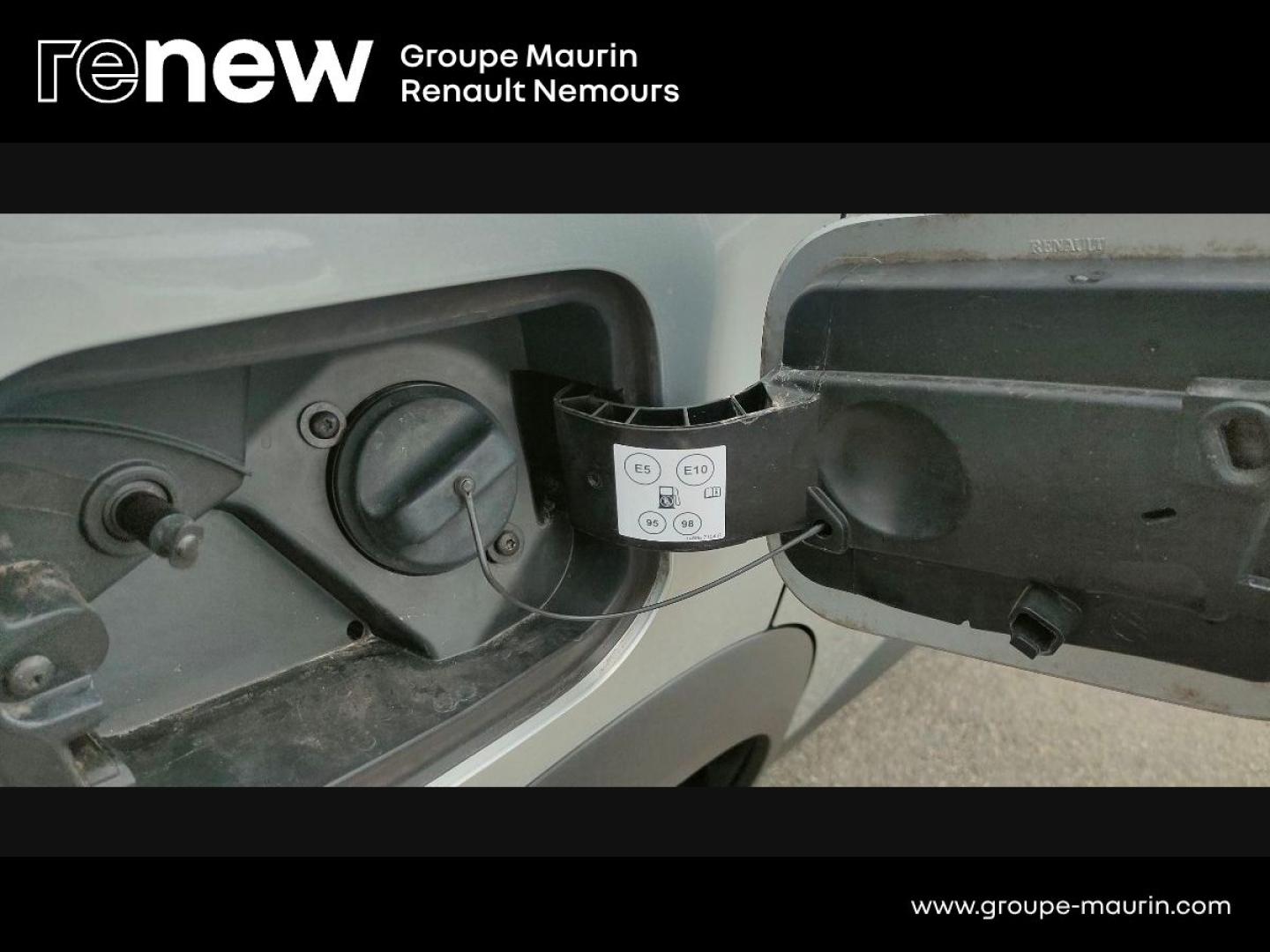 RENAULT Captur 1.6 E-Tech hybride 145ch Business - Photo 10
