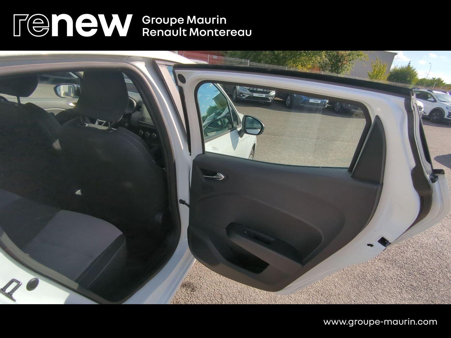 RENAULT Clio 1.0 TCe 90ch Evolution - Photo 16