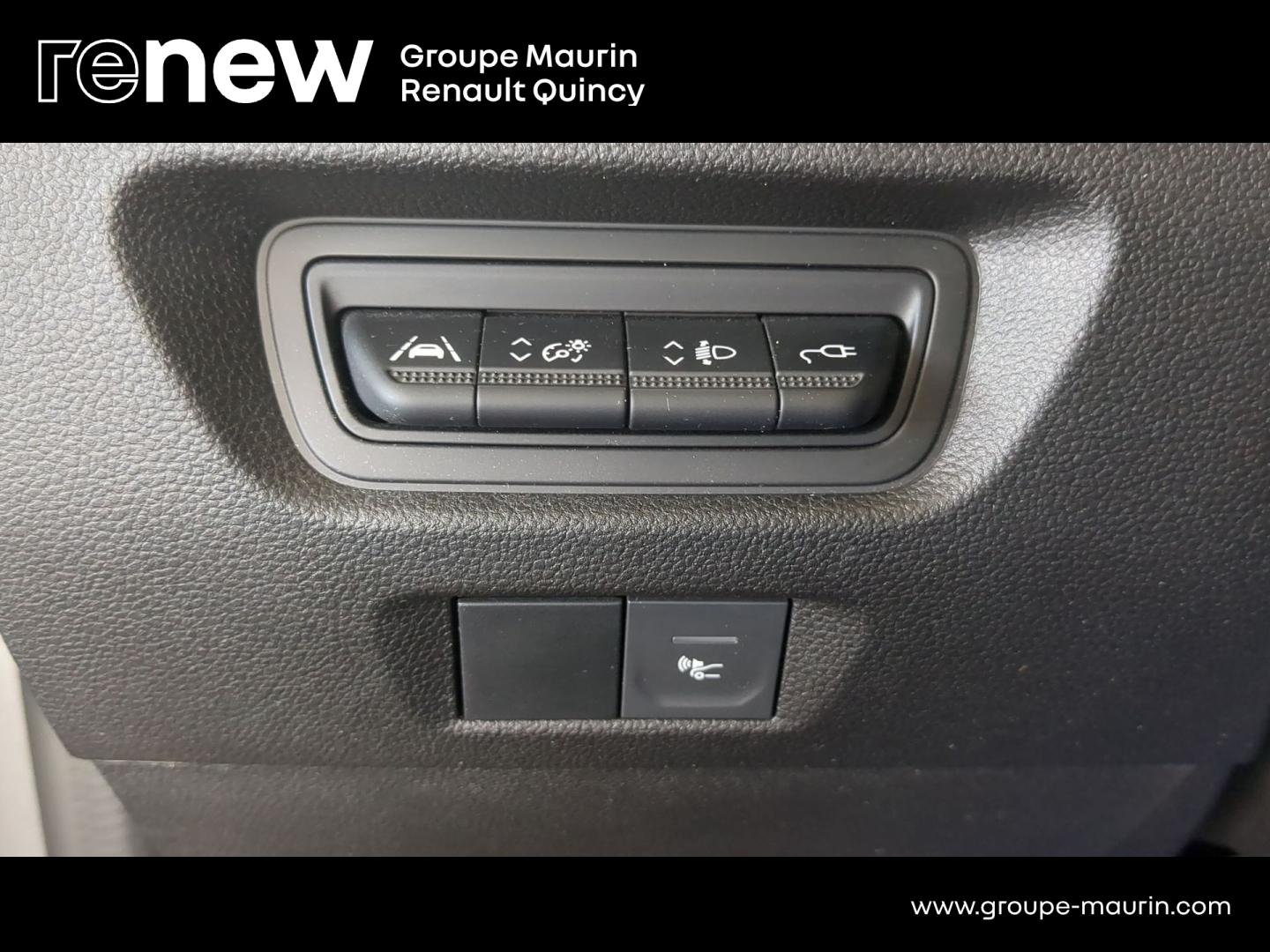 RENAULT Zoe E-Tech Iconic charge normale R135 Achat Integral - MY22 - Photo 17