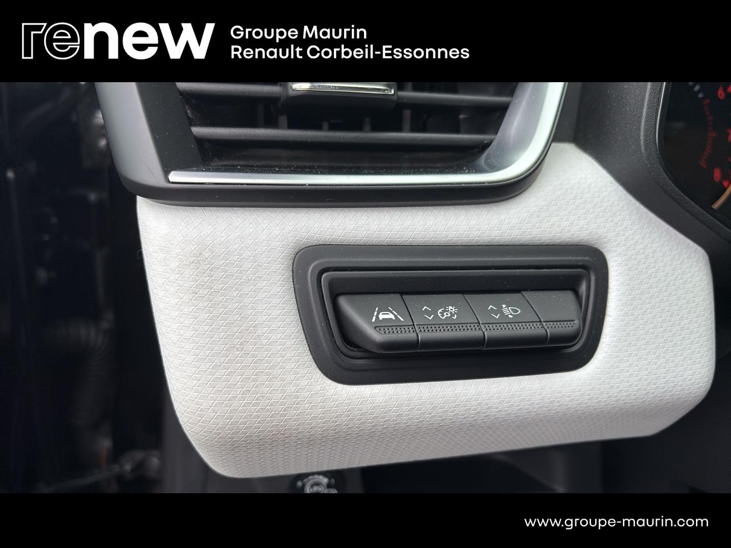 RENAULT Clio 1.0 TCe 100ch Evolution GPL - Photo 19