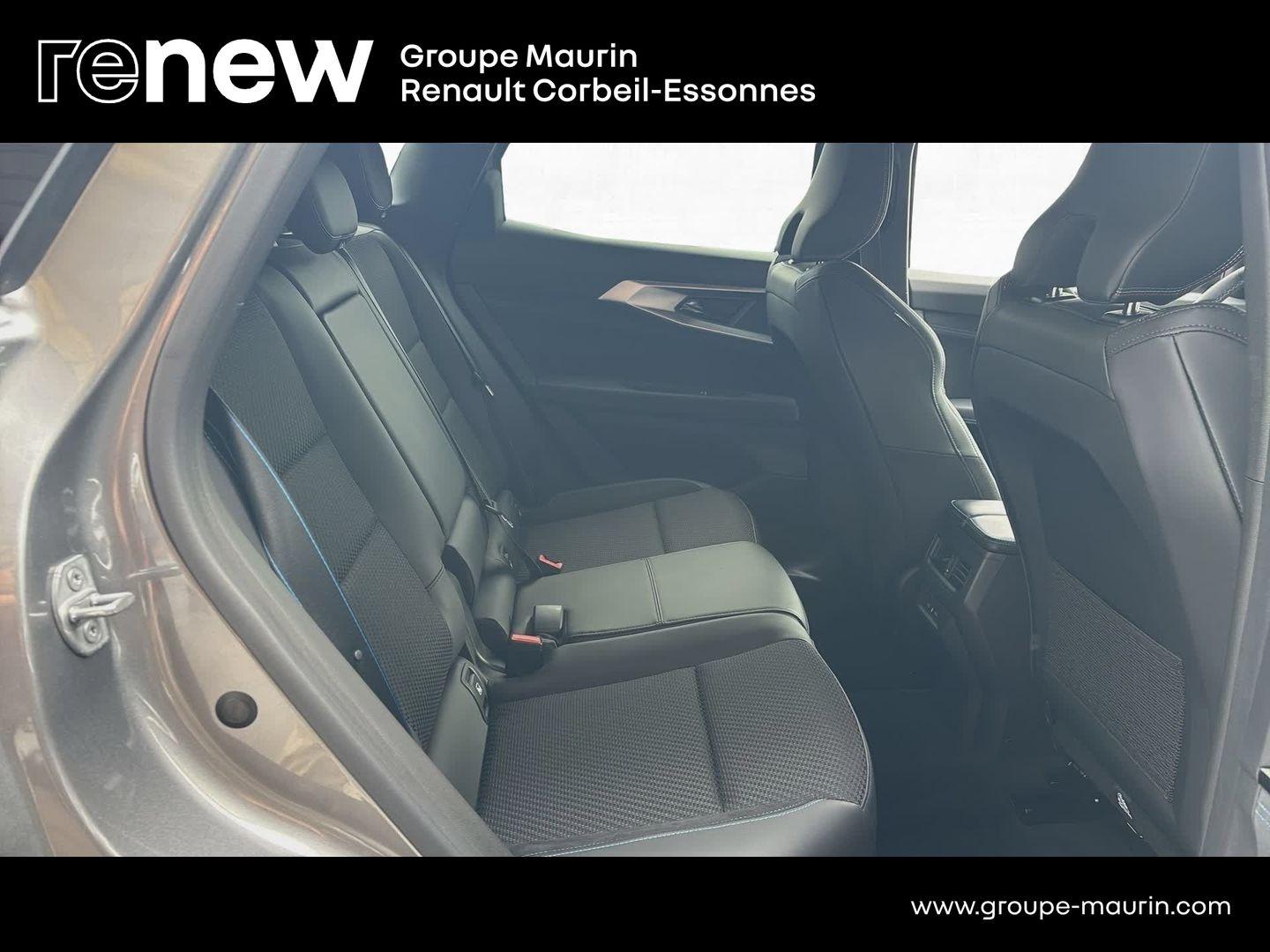 RENAULT Austral 1.2 E-Tech full hybrid 200ch esprit Alpine - 26 - Photo 17
