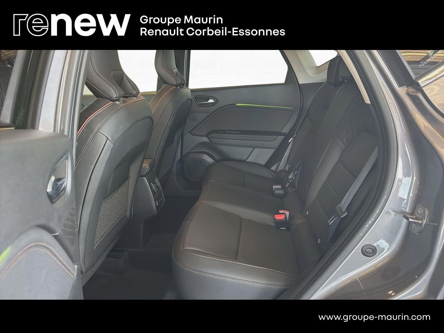 RENAULT Captur 1.6 E-Tech hybride 145ch Iconic - Photo 13