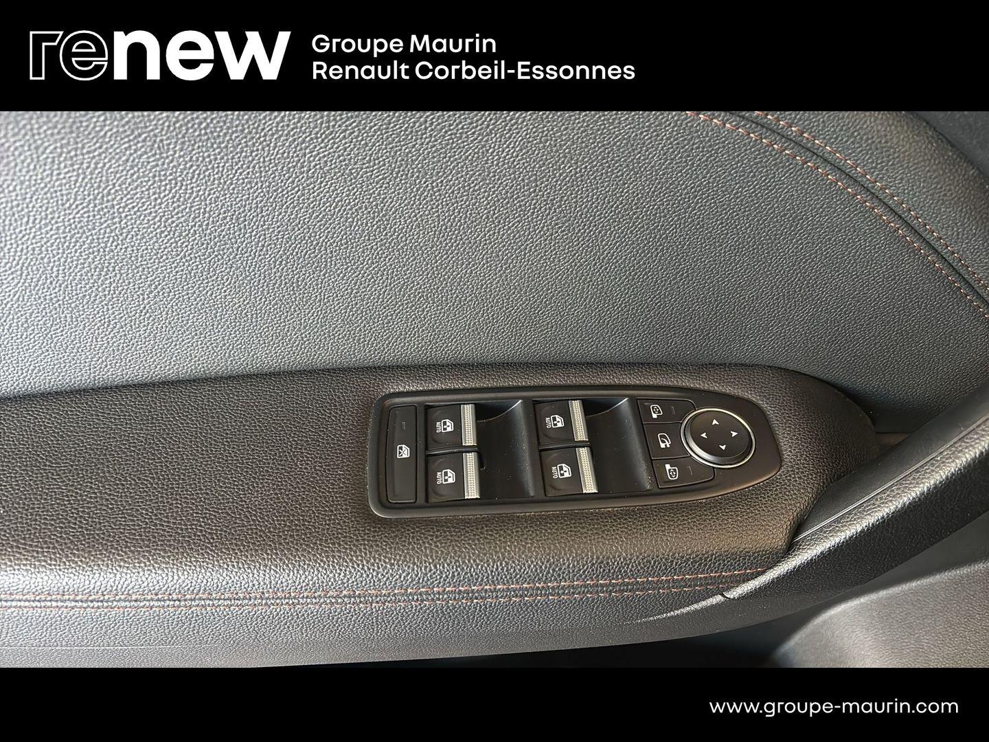 RENAULT Captur 1.6 E-Tech hybride 145ch Iconic - Photo 20