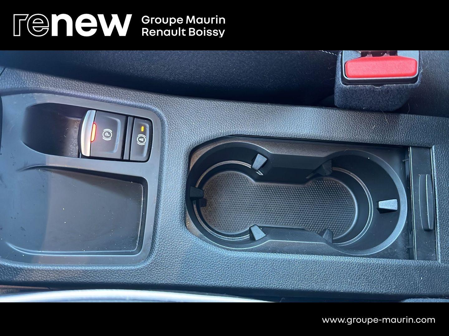 RENAULT Clio 1.6 E-Tech hybride 145ch Techno - Photo 32