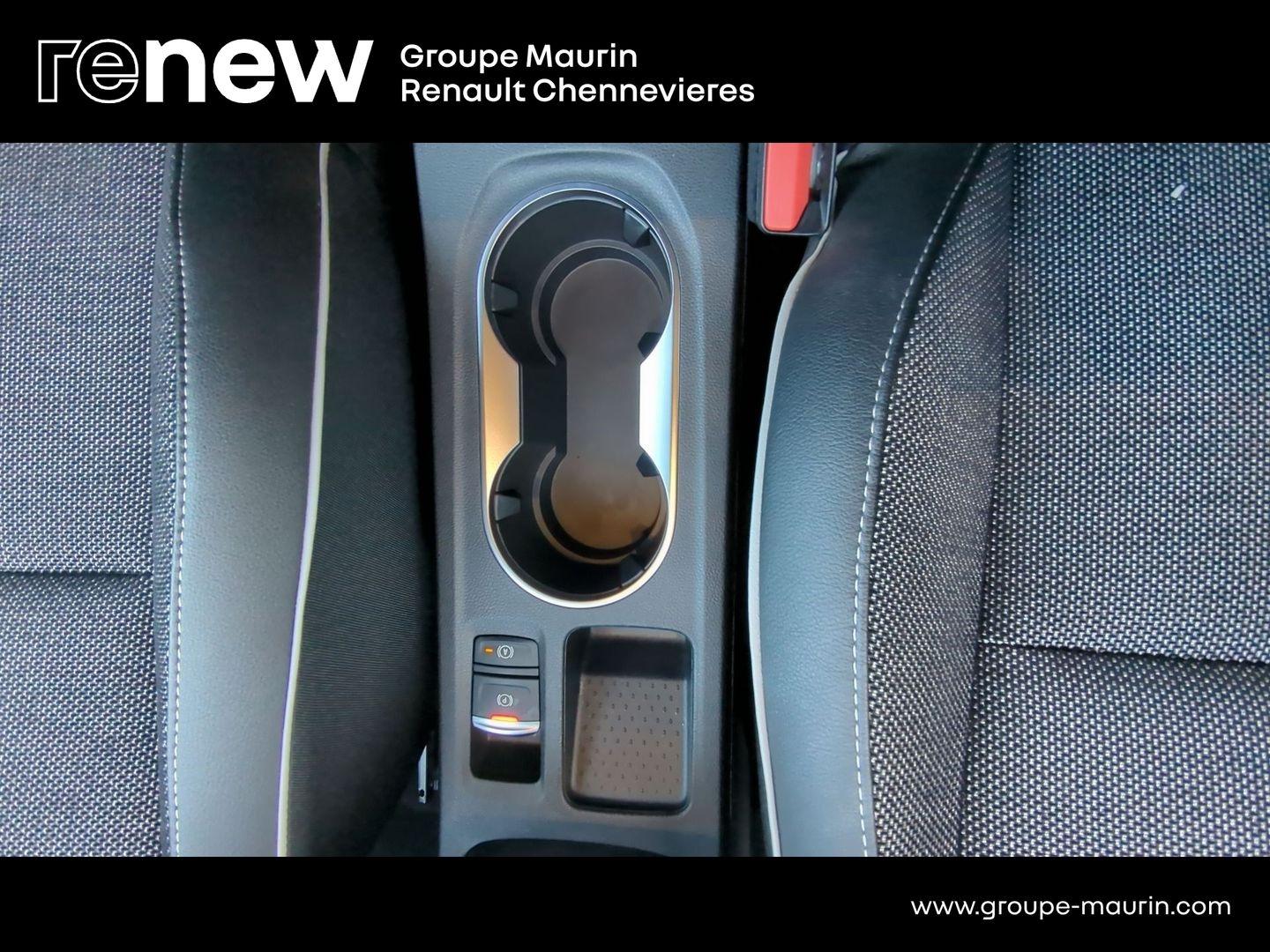 RENAULT Captur 1.6 E-Tech hybride 145ch Intens -21 - Photo 24