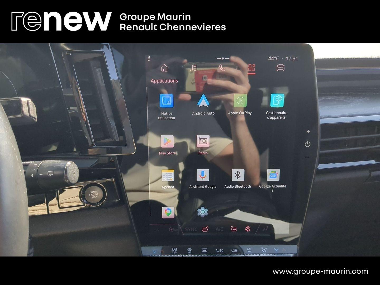 RENAULT Austral 1.2 E-Tech full hybrid 200ch Iconic - Photo 23